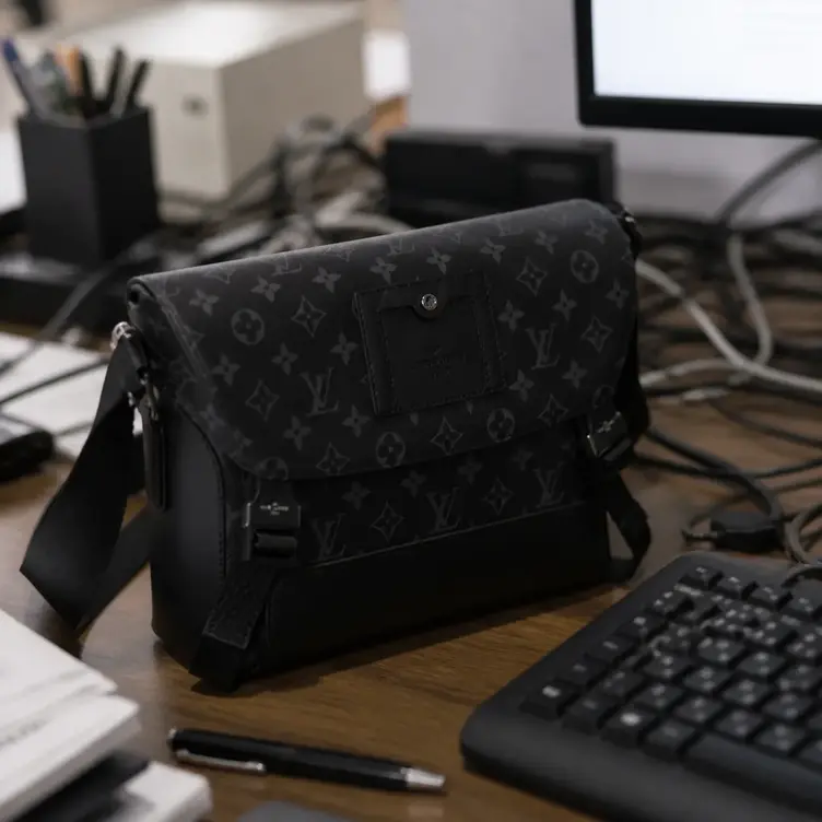 Messenger PM Voyager M40511 photo review